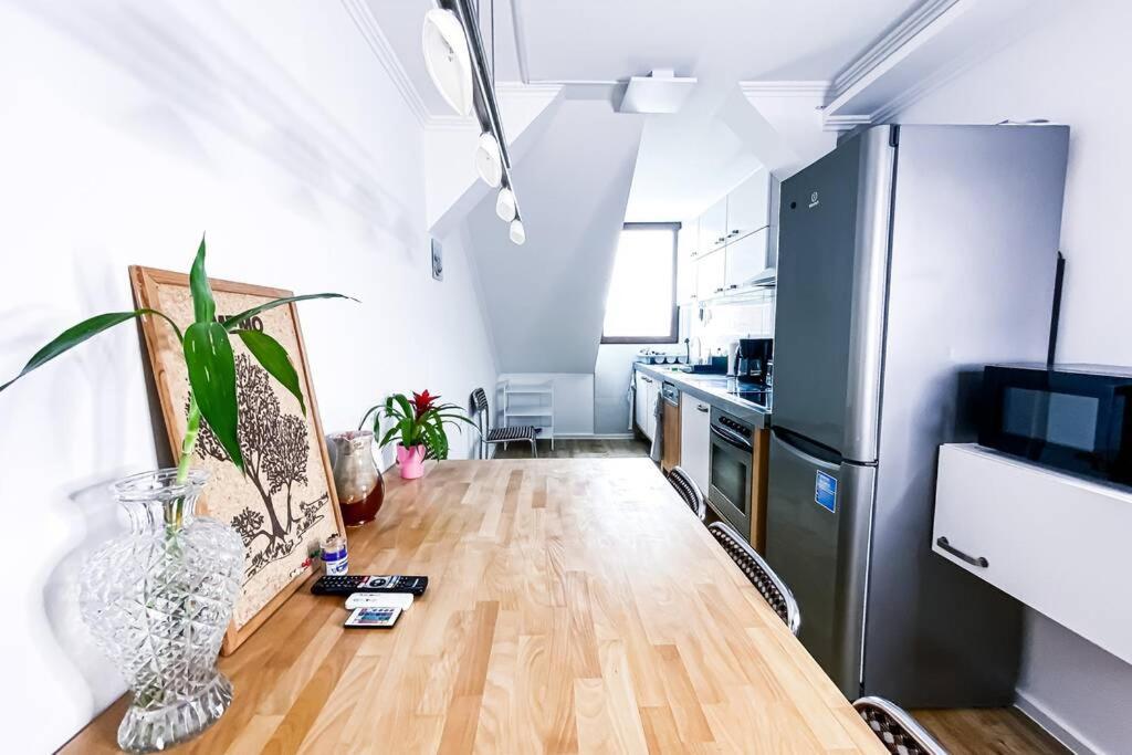 Modern Sanierte Mit 5 Einzelbetten In Leipzig-plagwitz Apartment Leipzig